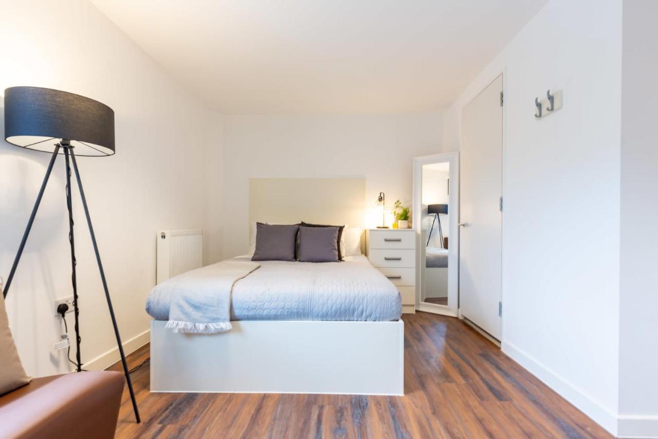 Ensuite Bedrooms With Shared Kitchen At Hollingbury House In Brighton Kültér fotó